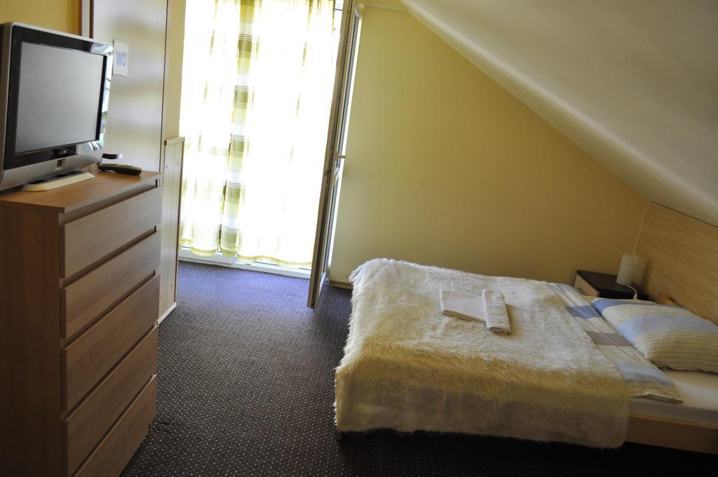 Pensjonat U Janiny Boleslawiec Boleslawiec  Quarto foto